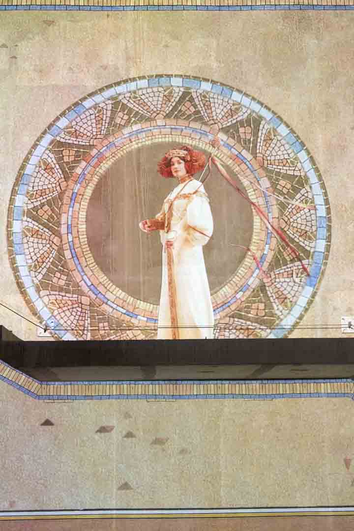 Sarah Bernhardt dans l'expo Eternel Mucha
