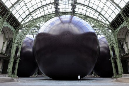 See the media:A visitor stunned by Anish Kapoor’s Leviathan