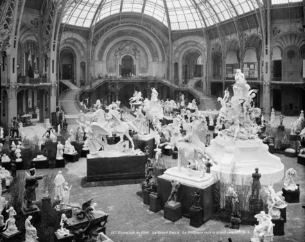 See the media:The 1900 Universal Exhibition in Paris, sculptures on show.