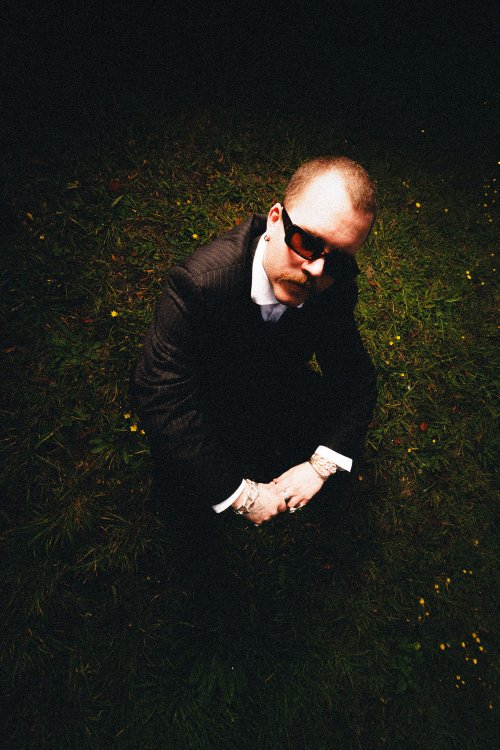 Photographie portrait de l'artiste MRD