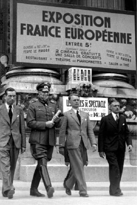 Guerre 1939-1945. Karl Heinrich von Stülpnagel, général allemand, commandant en chef des forces d'occupation en France