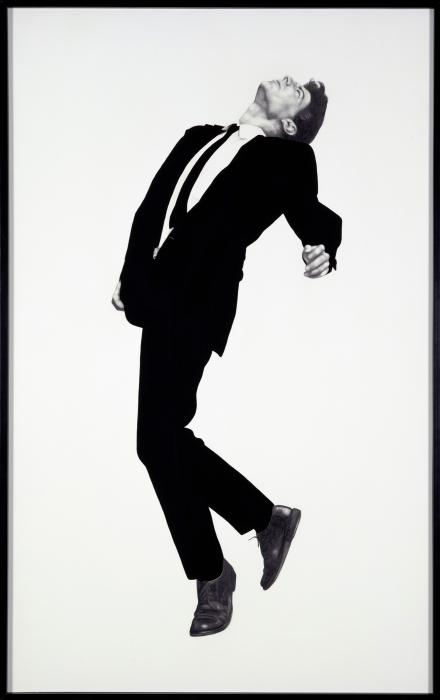 2nd panneau du triptyque "Men in the Cities" de Robert Longo