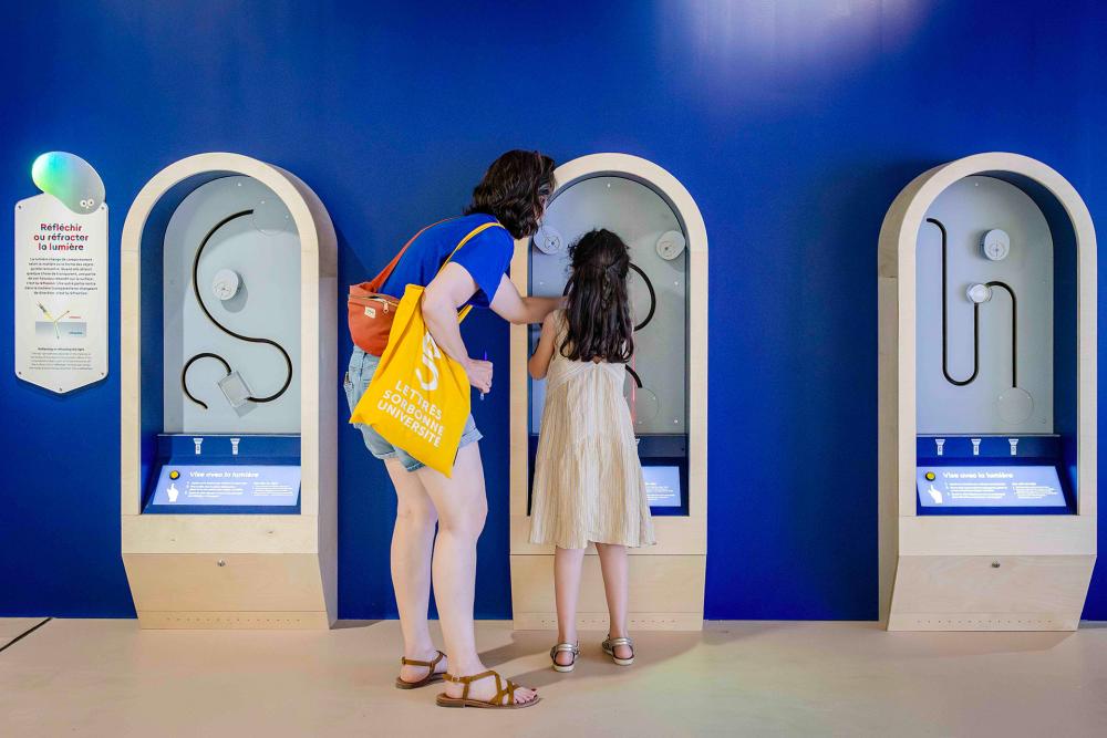 Vue de salle dans l'exposition Transparence