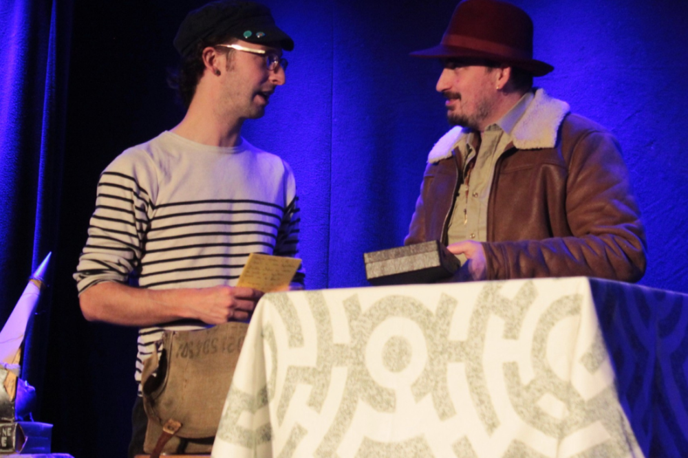 Deux magiciens lors d'un spectacle