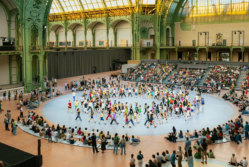 Des danseurs dans la Nef du Grand Palais