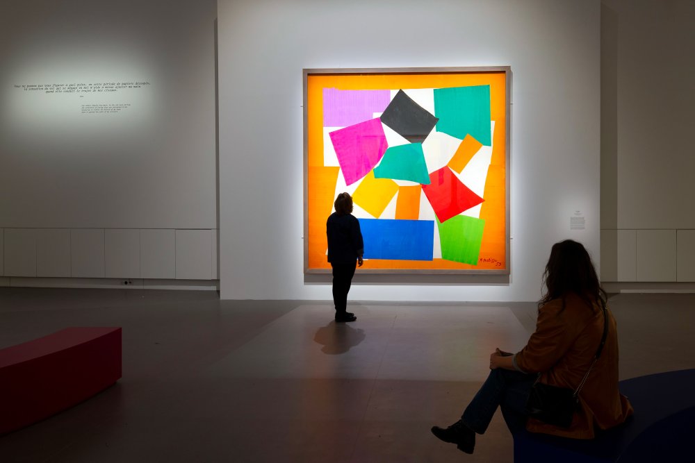 Vue de l'exposition Matisse 1941-1954 au Grand Palais, oeuvre L'Escargot, 1953