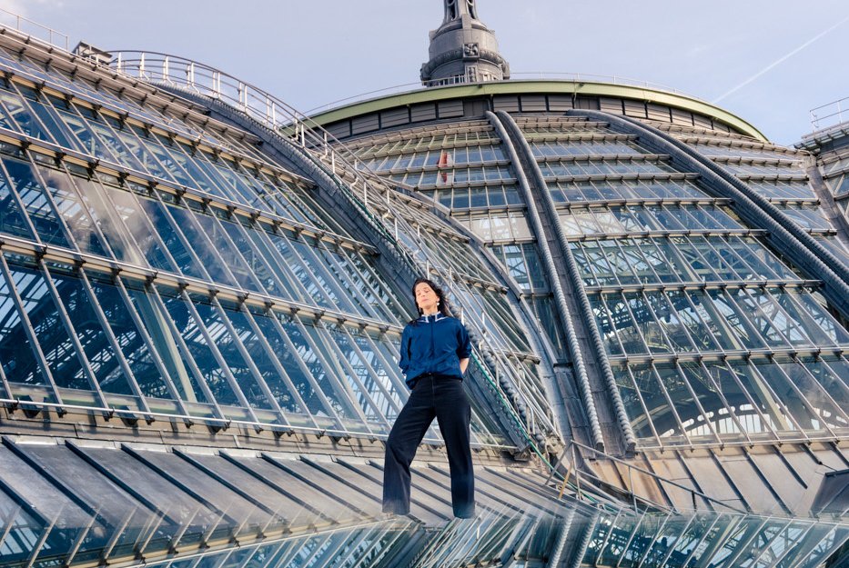 Maud Le Pladec sur le toit du Grand Palais