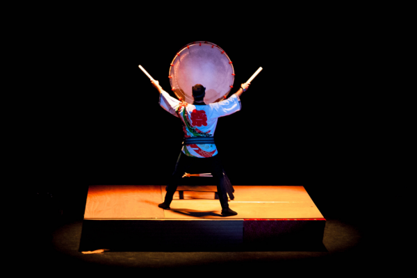 Tambours japonais avec le Tsunagari Taiko Center 