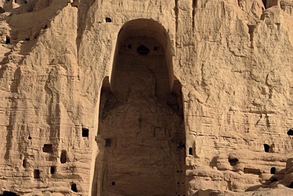 Photographie de la falaise aux bouddhas de Bamiyan Afghanistan en 2008