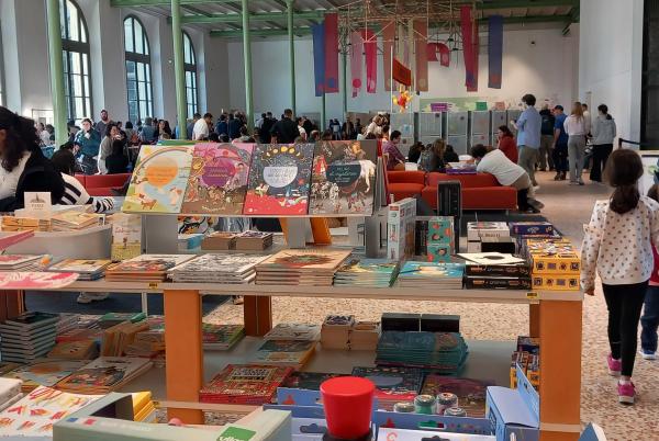 Vue de la boutique du Salon Seine