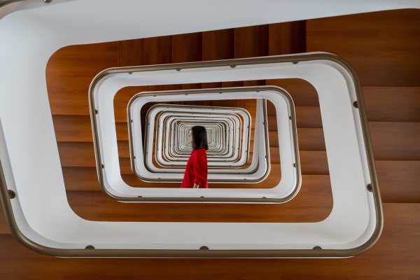 Vue de l'exposition Leandro Erlich