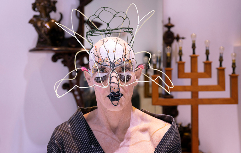 Steven Cohen dans Boudoir