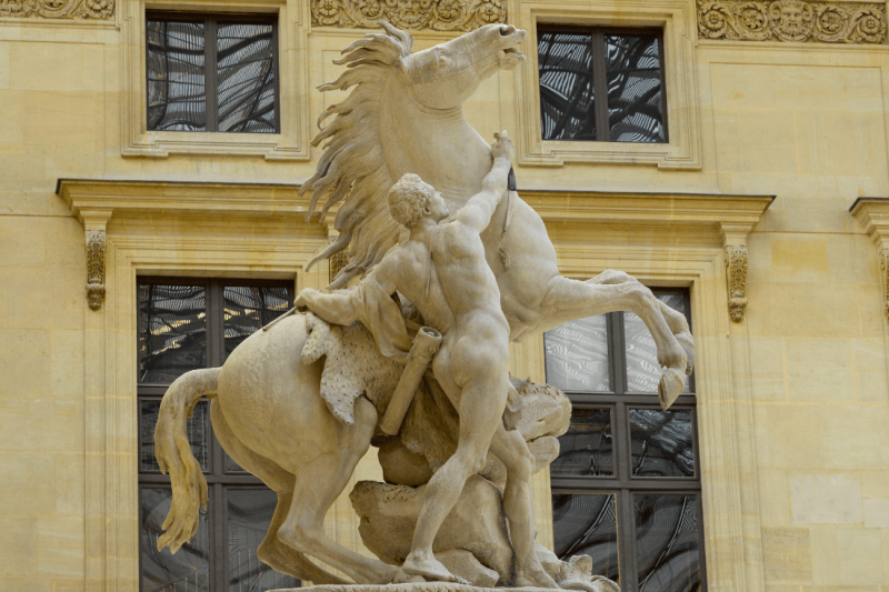 Chevaux retenus par un palefrenier dits aussi chevaux de Marly 