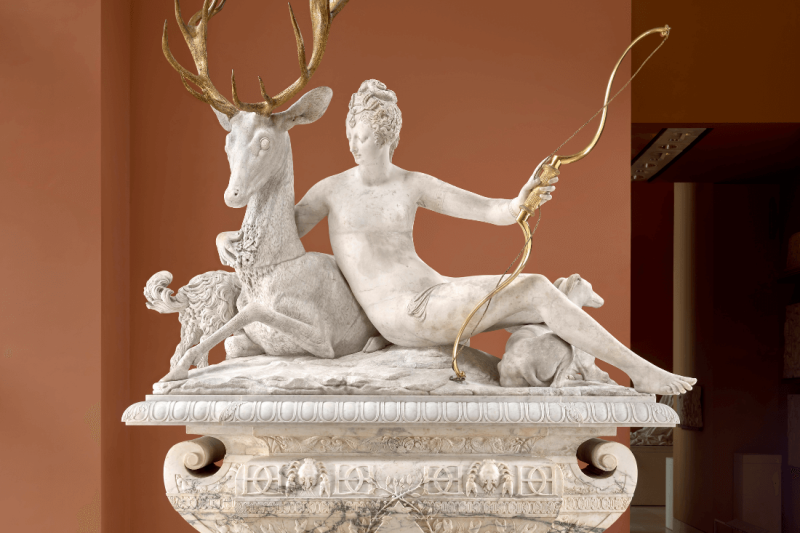 Diane appuyée sur un cerf dite La Diane d'Anet